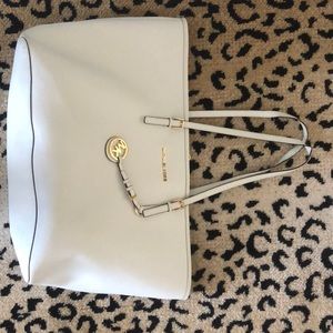 Michael Kors Bags - Michael Kors white tote Michael Kors Bags - Michael Kors white tote